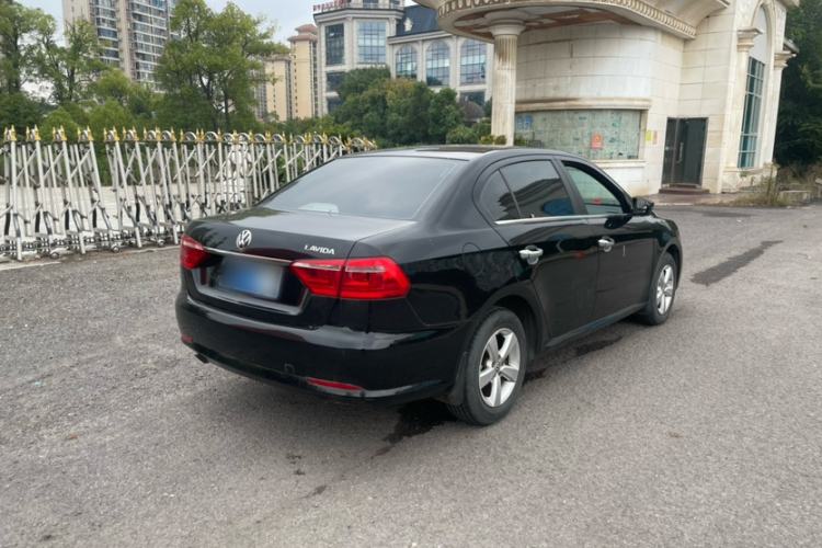 Used Volkswagen Lavida 2015 1.6L Automatic Fashion Edition
