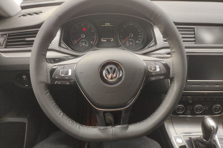 Used Volkswagen Passat 2017 330TSI DSG Luxury Edition
