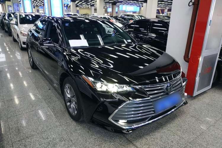 Used Toyota Avalon 2019 2.5L Ambition Version China VI Standard
