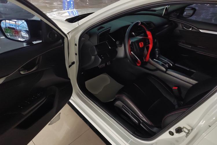 Used Honda Civic 2021 HATCHBACK 220TURBO CVT Trendy Cool Edition