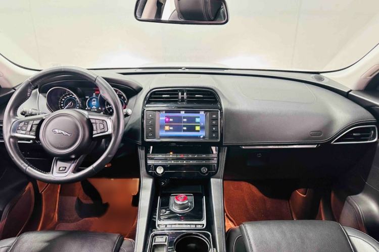 Used Jaguar F-PACE 2016 3.0 SC Four-Wheel Drive R-Sport Sport Edition
