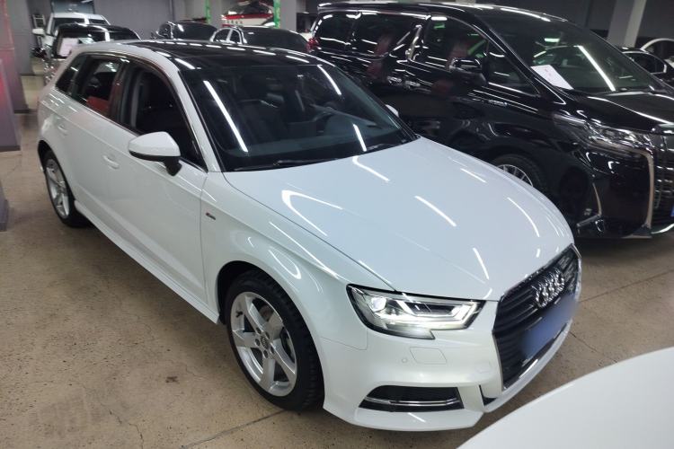 Used Audi A3 2019 Sportback 35 TFSI Fashion Edition China V
