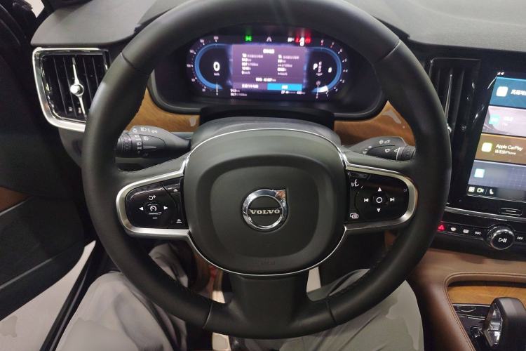 Used Volvo S90 2024 B5 Zhiyi Luxury Edition
