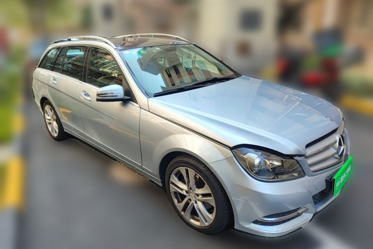 Used Mercedes-Benz C-Class (Import) 2011 C 200 Fashion Travel Edition
