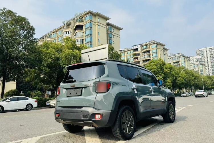 Used  Renegade 2016 2.0L Automatic Four-Wheel Drive 75th Anniversary Tribute Edition