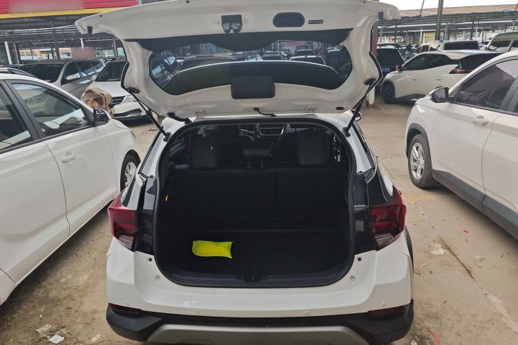 Used Toyota YARiS L 2022 X-Trail 1.5L CVT Luxury PLUS Edition
