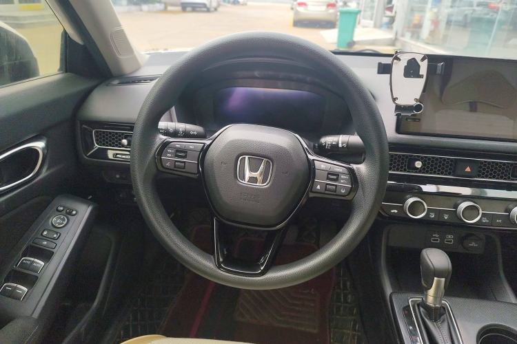 Used Honda Civic 2022 240TURBO CVT Dynamic Edition
