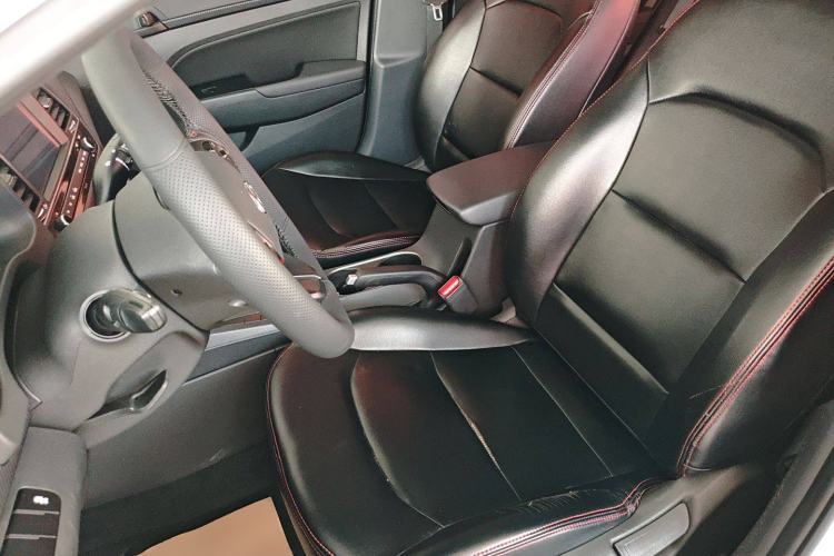 Used Hyundai Elantra 2018 1.4T Dual-Clutch Xuan Dong · Dynamic Edition