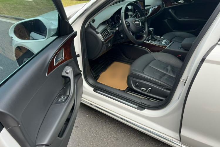 Used Audi A6L 2017 30 FSI Comfort Model
