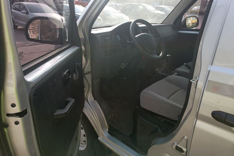 Used Jinbei Hiace X30 2021 1.5L Wealthy Van China VI Standard SWC15M
