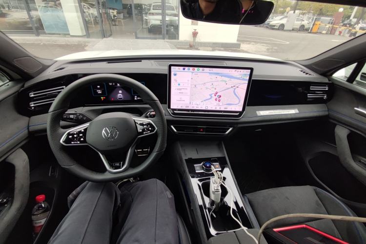 Used Volkswagen Tiguan L 2025 PRO 380TSI Four-Wheel Drive R-Line Prestige Edition
