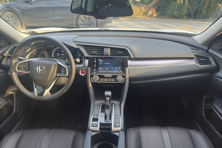 Used Honda Civic 2016 220TURBO CVT Prestige Edition
