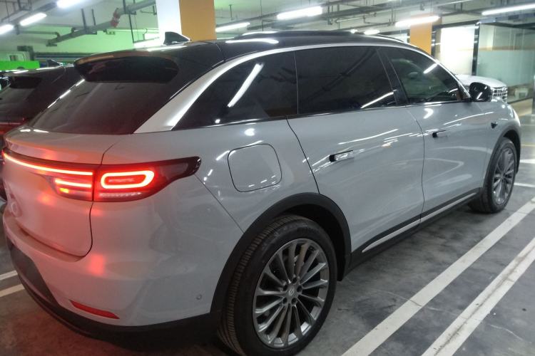 Used Leapmotor C11 2024 Range-Extended 300 Luxury Edition
