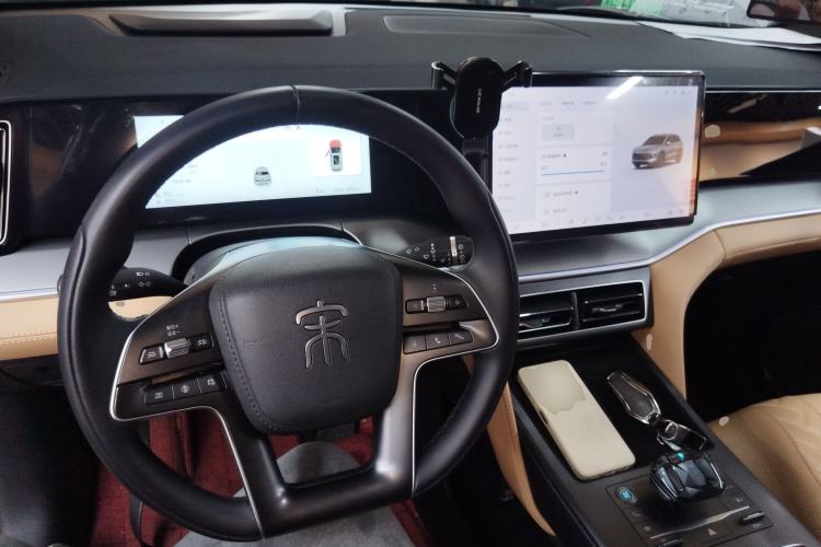 Used BYD Song L DM-i 2024 112 km Beyond Edition
