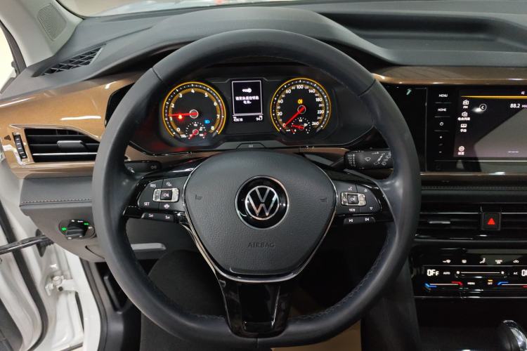 Used Volkswagen Tharu 2021 280TSI Two-Wheel Drive Comfort Edition
