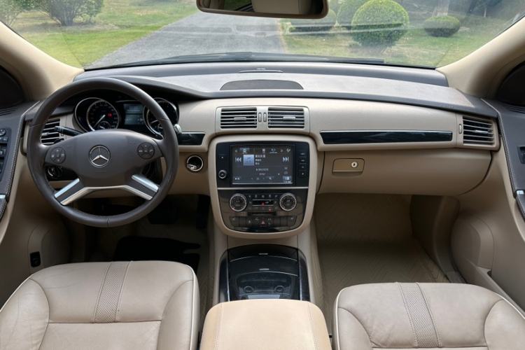 Used Mercedes-Benz R-Class 2017 R 320 4MATIC Business Edition Prestige Model