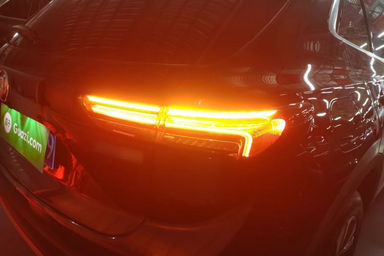 Used Buick Envision 2022 Facelift Encore S 552T Two-Wheel-Drive Luxury Model
