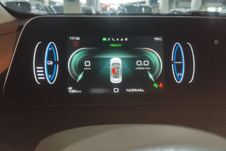 Used ORA Good Cat 2023 401 km Standard Range Luxury Version Lithium Iron Phosphate
