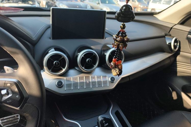 Used Wey VV7 2019 Upgraded Model 2.0T Flagship Version China V Standard
