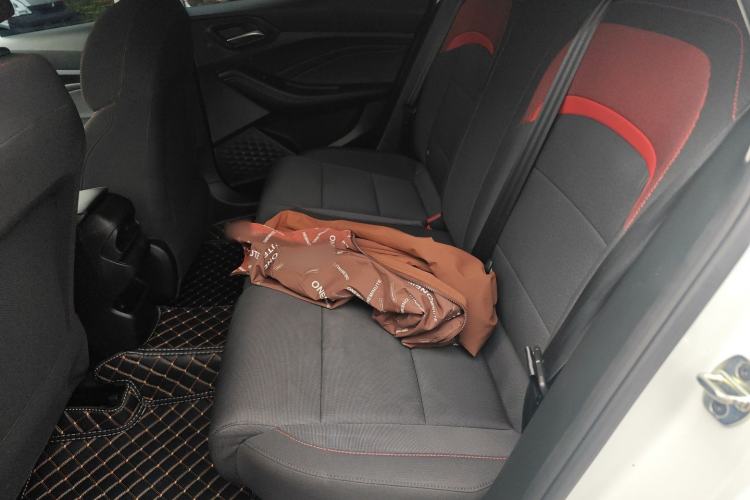 Used MG 5 2023 180 DVVT Manual Fashion Edition
