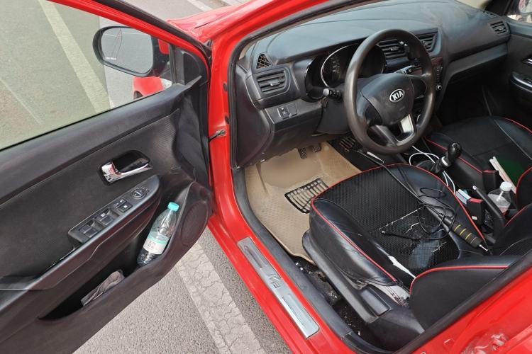 Used Kia K2 2012 Sedan 1.4L MT GLS Commemorative Edition
