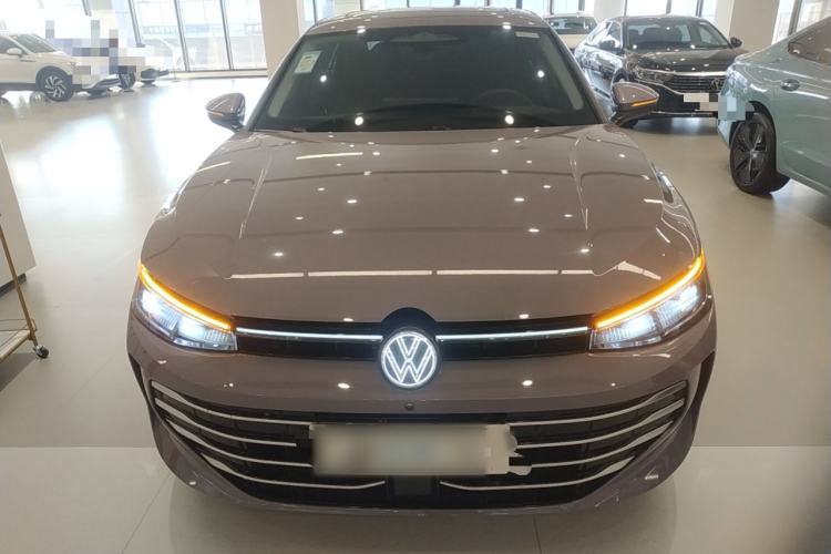 Used Volkswagen Passat 2025 Pro 380TSI Dragon Supreme Edition