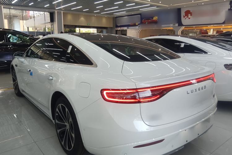 Used Hima Luxeed S7 2024 Pro Model
