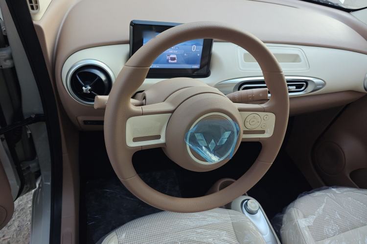 Used Wuling Hongguang MINIEV 2025 Four-Door Version Advanced Edition
