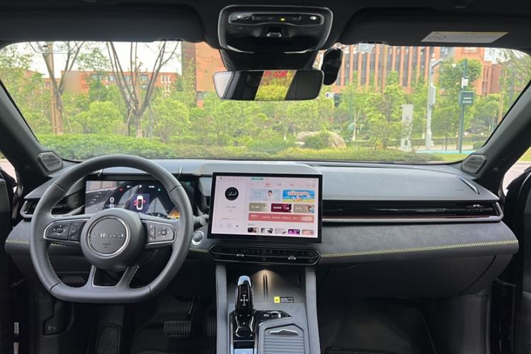 Used Lynk & Co 03 2023 2.0TD DCT JingPro
