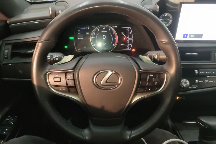 Used Lexus ES 2022 300h Excellence Edition
