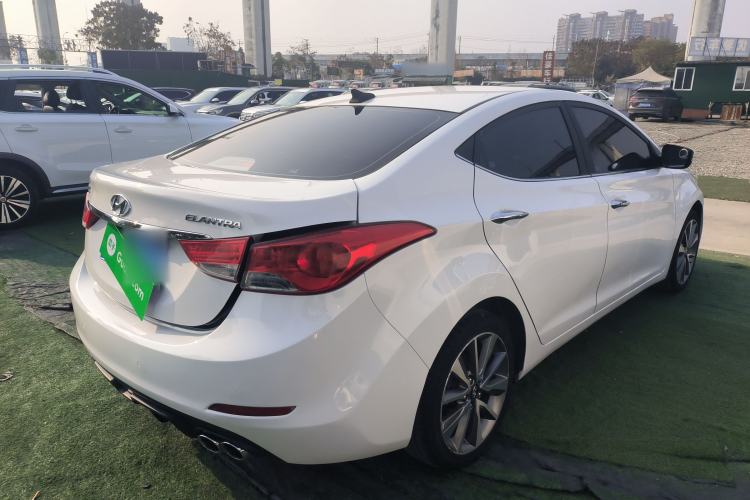 Used Hyundai Elantra 2015 1.6L Automatic Leading Model
