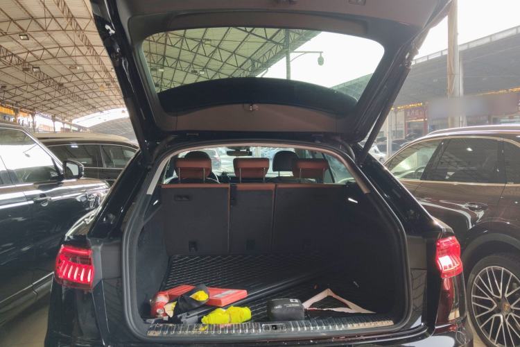 Used Audi Q8 2019 55 TFSI Luxury Dynamic Model