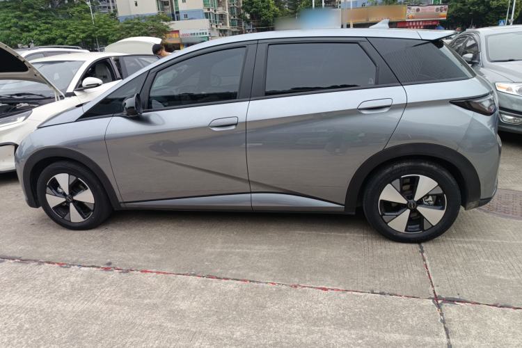 Used BYD Dolphin 2023 420 km Fashion Edition