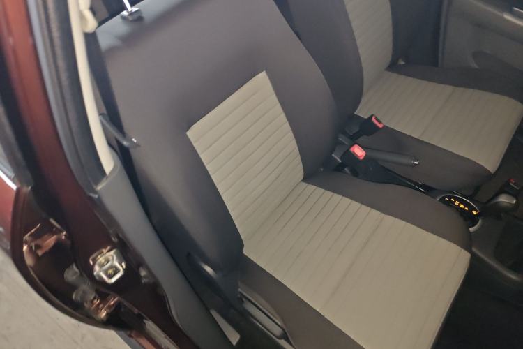 Used Suzuki Swift 2014 1.5L Automatic Fashion Edition
