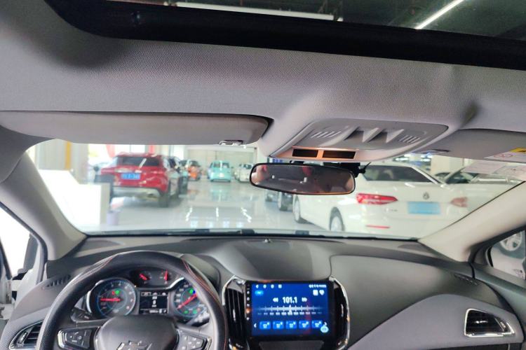 Used Chevrolet Cruze 2018 320 Automatic Pioneer Sunroof Edition
