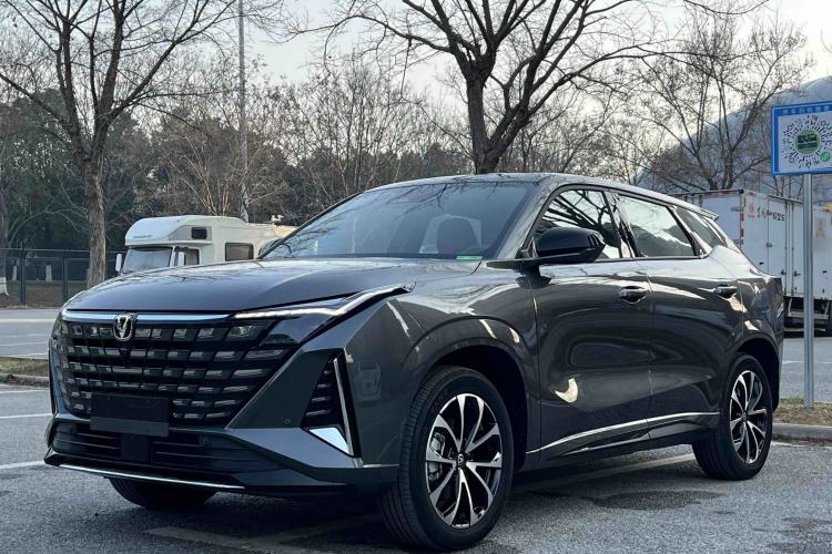 Used Changan UNI-Z New Energy 2024 Blue Whale Smart Electric iDD 125km Beyond Edition