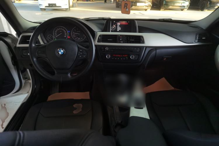 Used BMW 3 Series 2015 320Li Luxury Edition Fashion Model

