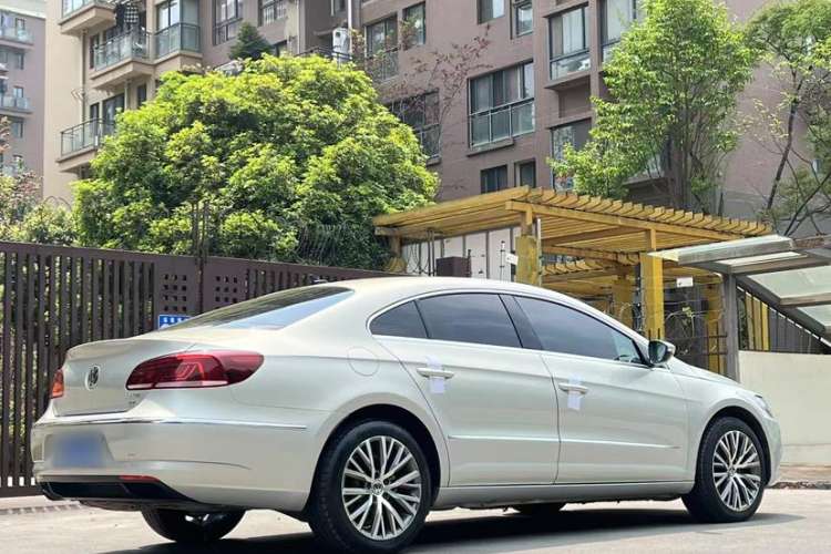 Used Volkswagen FAW-Volkswagen CC 2016 1.8TSI Luxury Model
