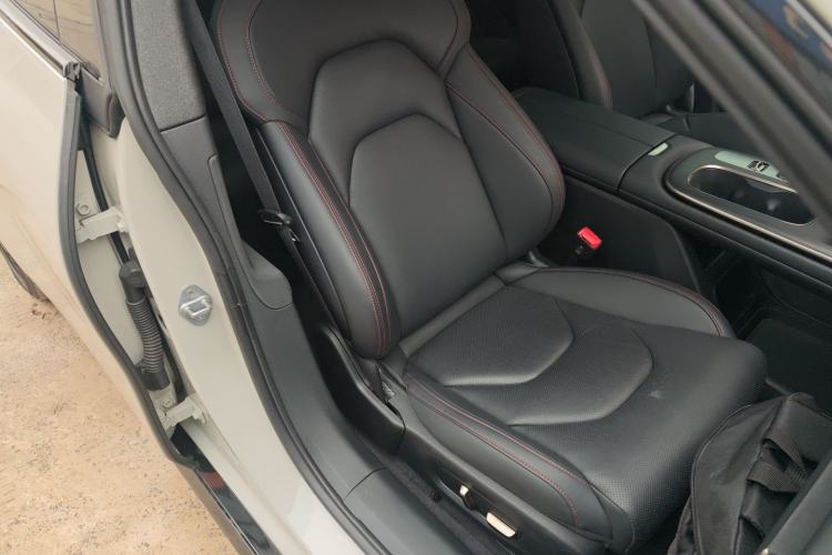 Used  SU7 2024 Rear-Drive Ultra-Long Range Advanced Pro-Level Intelligent Driving Version