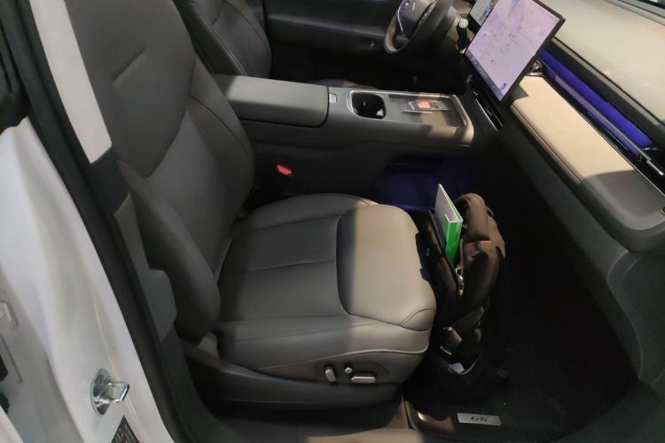 Used XPeng G6 2025 625 Long-Range Max Flagship Edition
