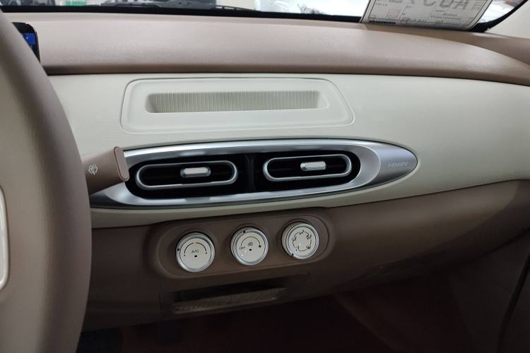 Used Wuling Hongguang MINIEV 2025 Four-Door Version Advanced Edition
