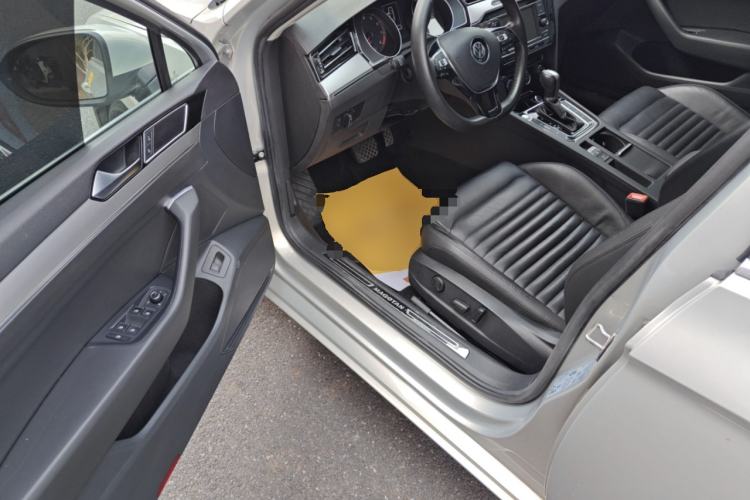 Used Volkswagen Magotan 2019 330TSI DSG Leading Edition China V Standard
