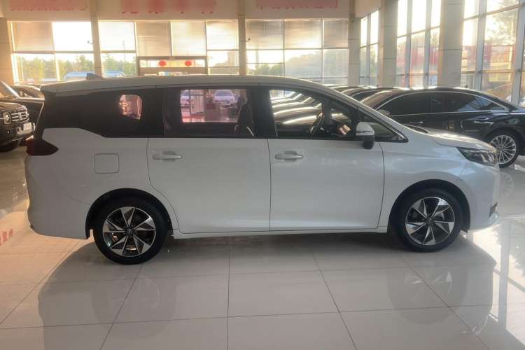 Used GAC Trumpchi M6 2021 PRO 270T DCT Luxury Edition
