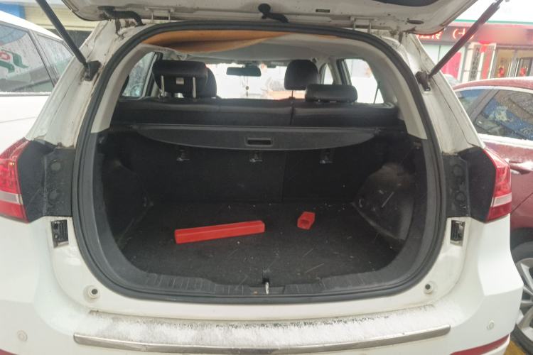 Used Haval H2 2016 Red Label 1.5T Manual Two-Wheel Drive Elite Model
