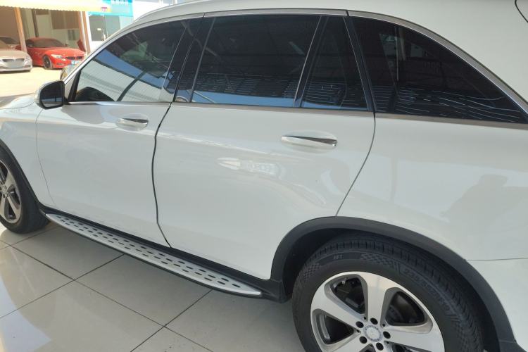 Used Mercedes-Benz GLC 2016 GLC 260 4MATIC Luxury Model
