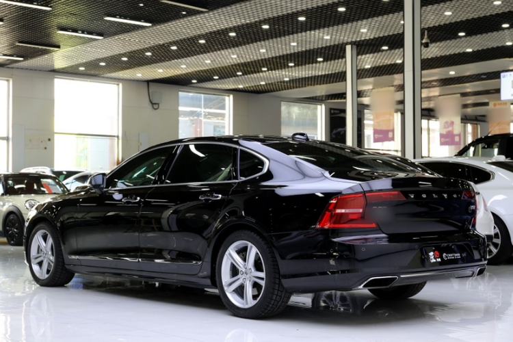 Used Volvo S90 2019 T5 Zhiyuan Edition
