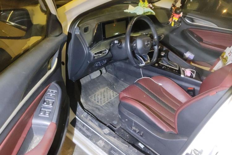 Used Changan Eado 2021 PLUS Blue Whale NE 1.4T GDI DCT Flagship Model
