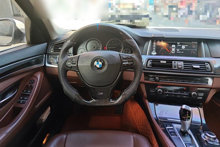 Used BMW 5 Series 2014 520Li Elegant Model
