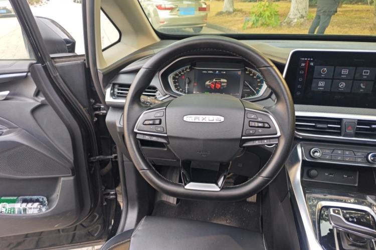 Used SAIC MAXUS EUNIQ 5 2020 1.3T PLUG-IN Luxury Edition
