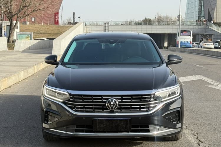 Used Volkswagen Passat 2022 380TSI Luxury Edition
